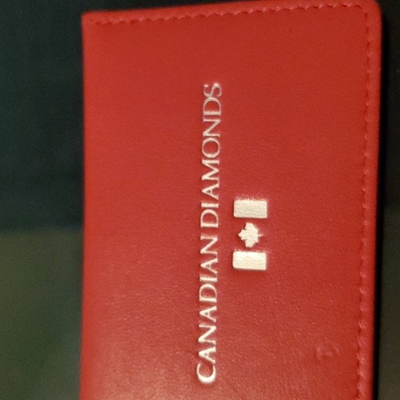 Canadian diamond engagement ring 14k - Picture 9 of 9